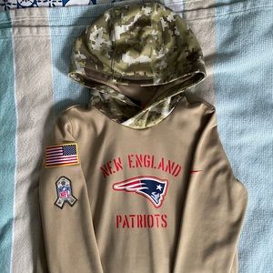 Nike NE Patriots Army Hoodie Sweatshirt